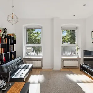 Bright 3-room Near Prenzlauer Berg Appartement